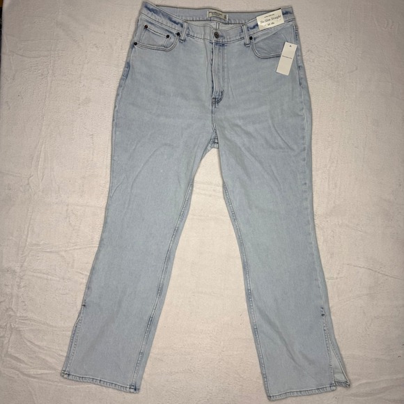 Abercrombie & Fitch 90s Ultra High Rise Straight Vent Hem Jeans Size 33S - Picture 2 of 7
